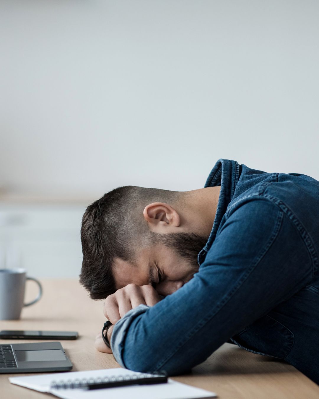 ¿Cómo el equilibrio energético puede ayudarnos a prevenir el burn-out laboral?